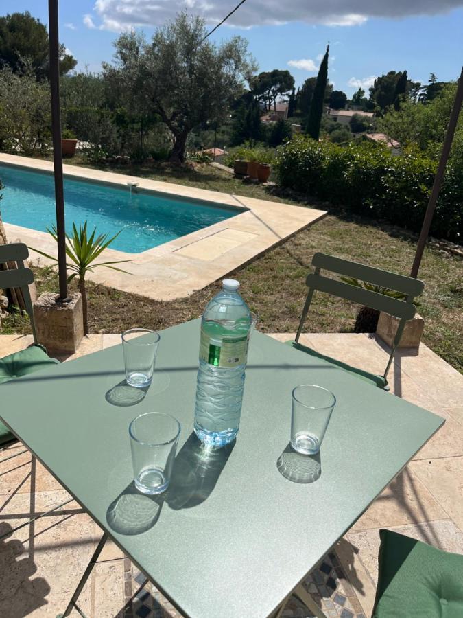 Hauteurs De Toulon : Charmant Studio Piscine Exteriör bild